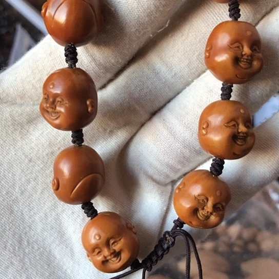 吊坠橄榄核十分开心