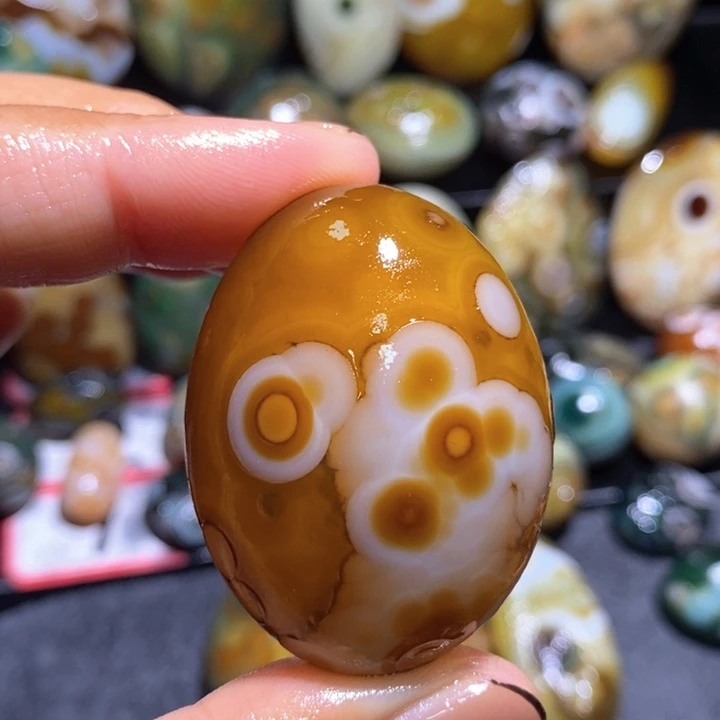 玛瑙/玉髓玛瑙吊坠未镶嵌