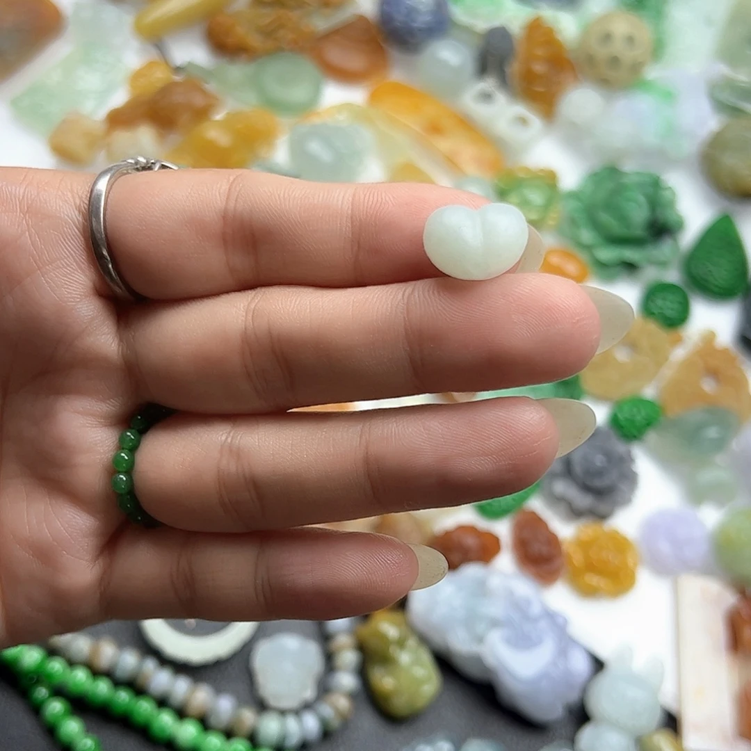 未镶嵌定制翡翠翡翠