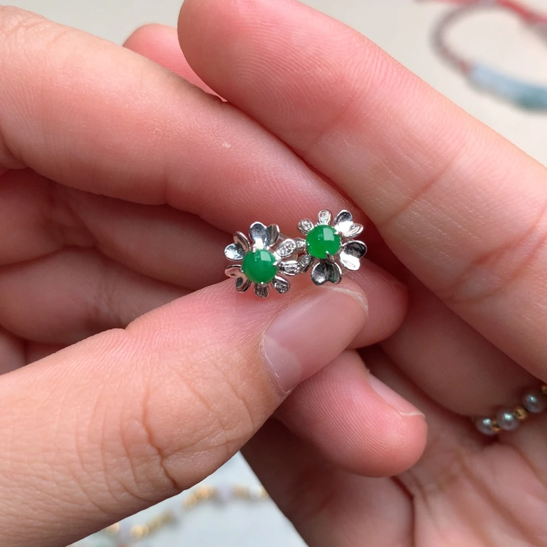 【闪购商品】18K金镶嵌挂件翡翠一