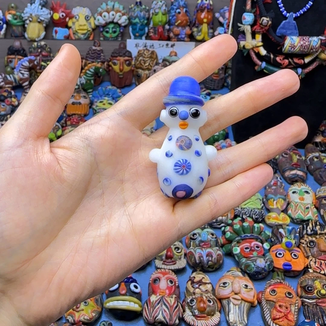 琉璃非金属玻璃颈饰瑕疵款小雪人不退换