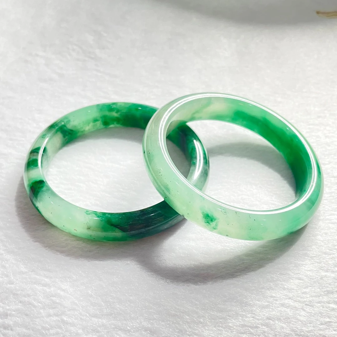 天然非洲翠手镯2（有矿点，介意者勿拍）【多样性发其一】