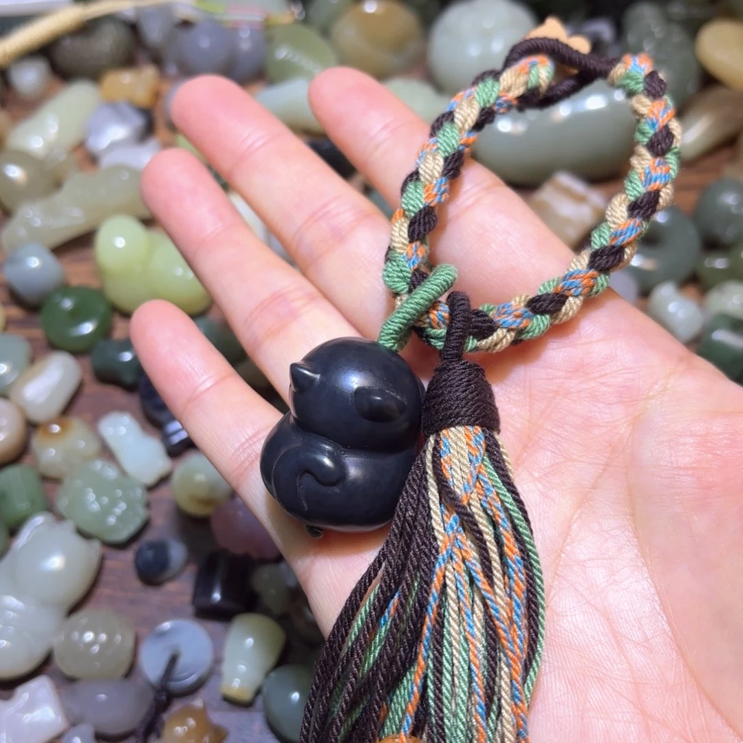 和田玉未镶嵌珠宝半成品