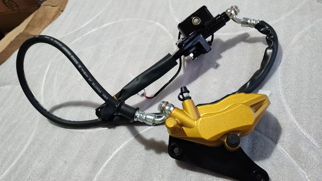 五星钻豹鹰系列前刹泵总成（10套）