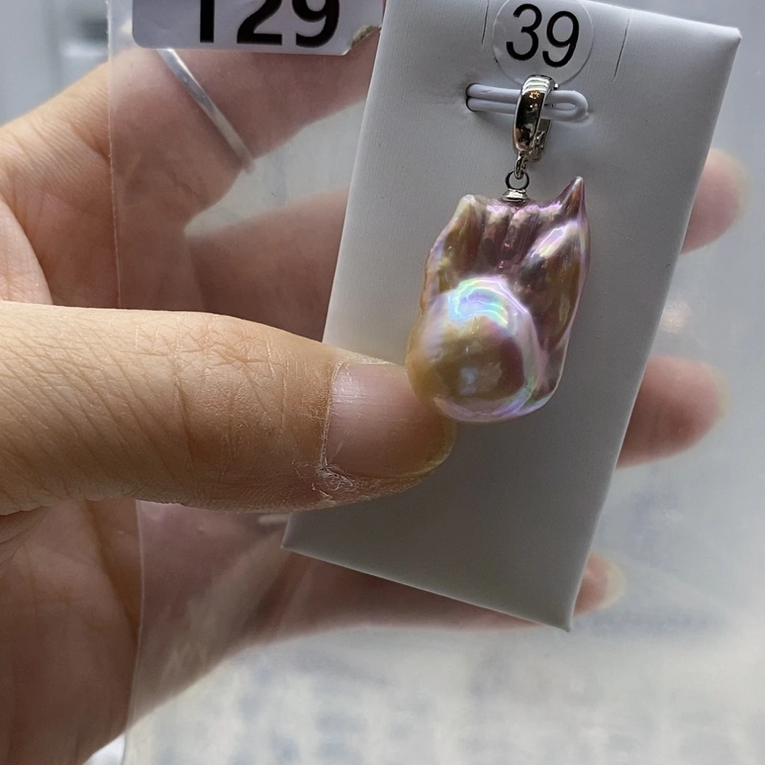 合金耳饰淡水珍珠