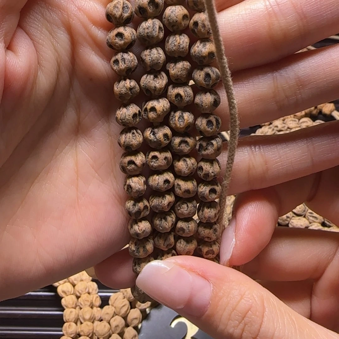 K***N吊坠柏香籽/百香籽