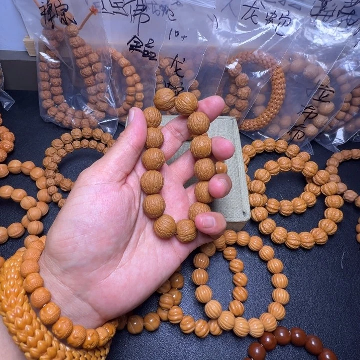 猴头核桃手串风雨