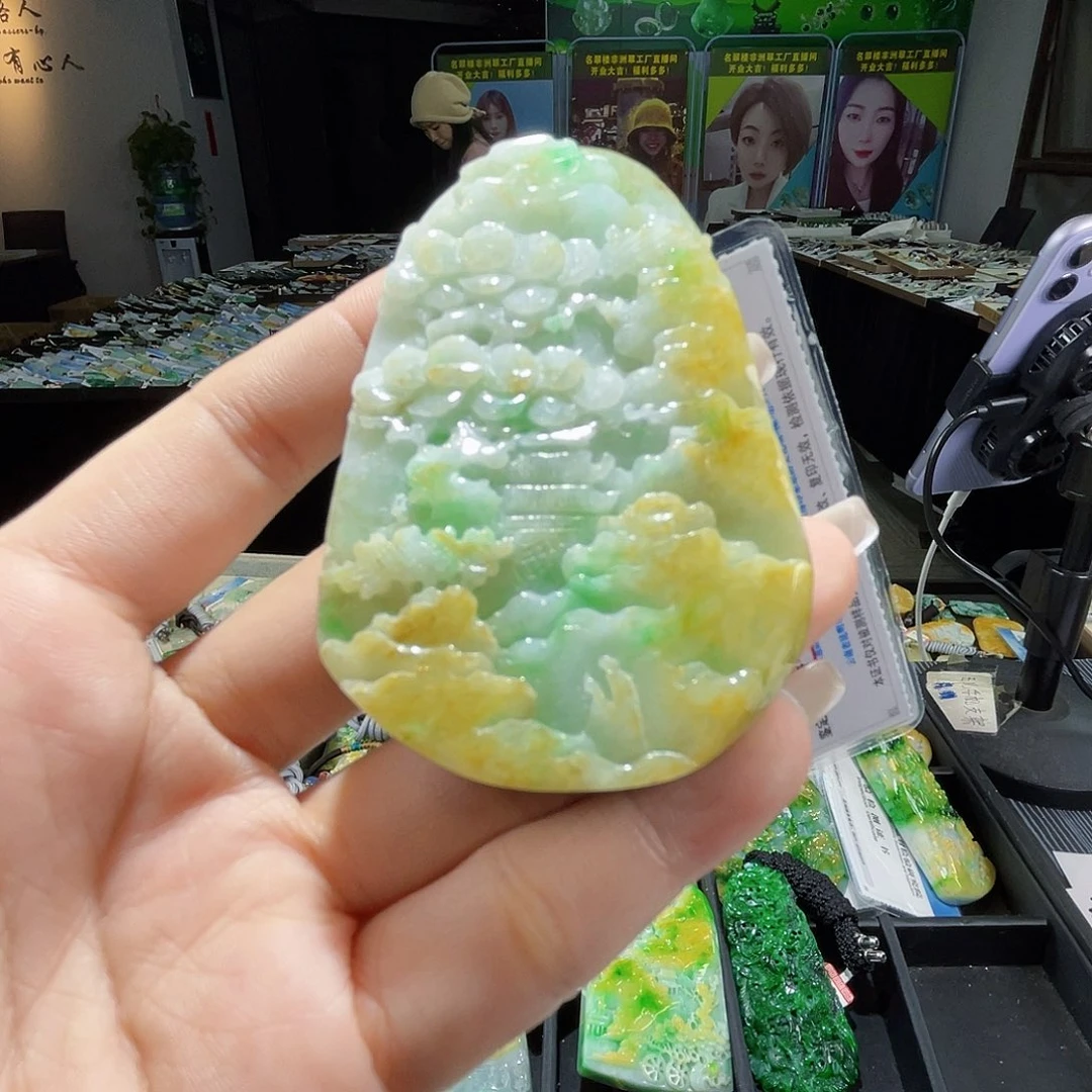 颈饰未镶嵌翡翠一