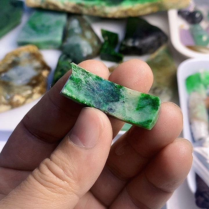 翡翠散珠天然翡翠A货挂件