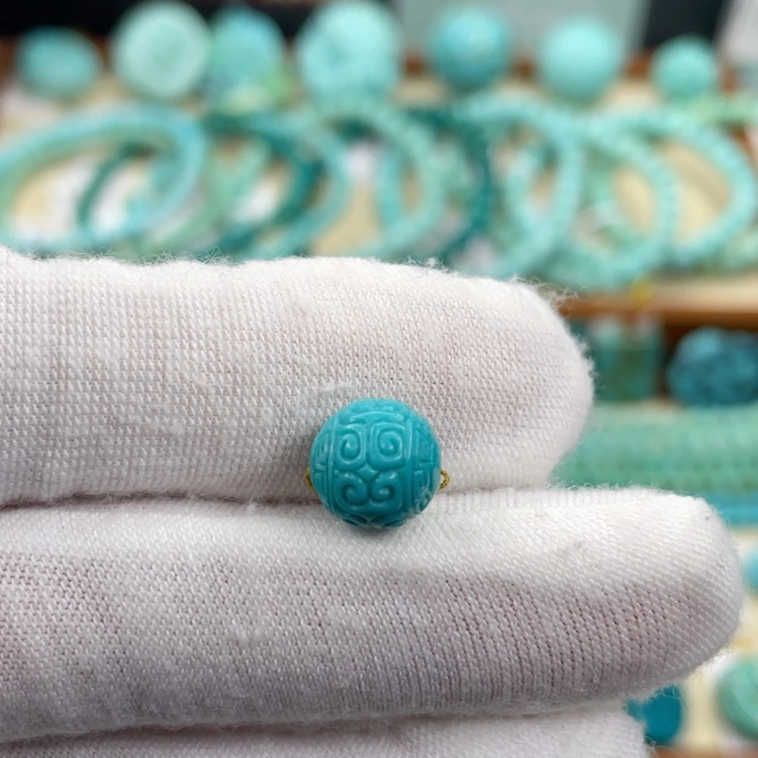 绿松石未镶嵌颈饰