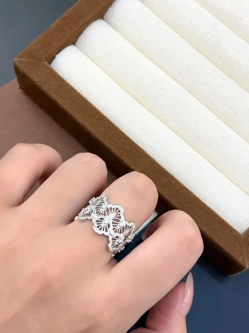 925银合成锆石戒指 宽板蕾丝925银锆石戒指镶嵌