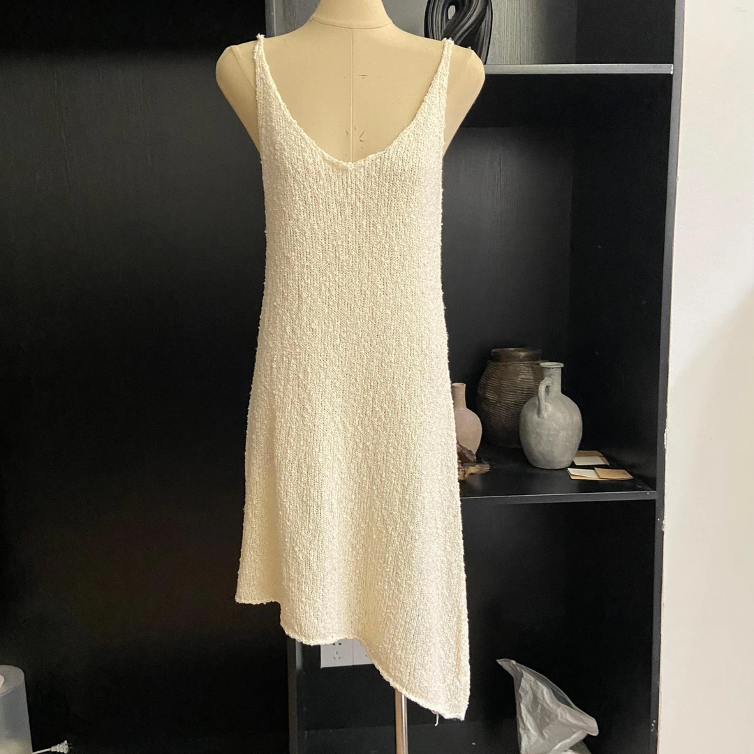 1133（mosu.新款）温柔性感V领针织吊带裙