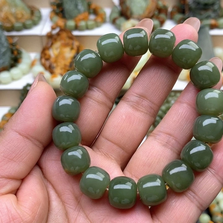 手串未镶嵌透闪石质玉