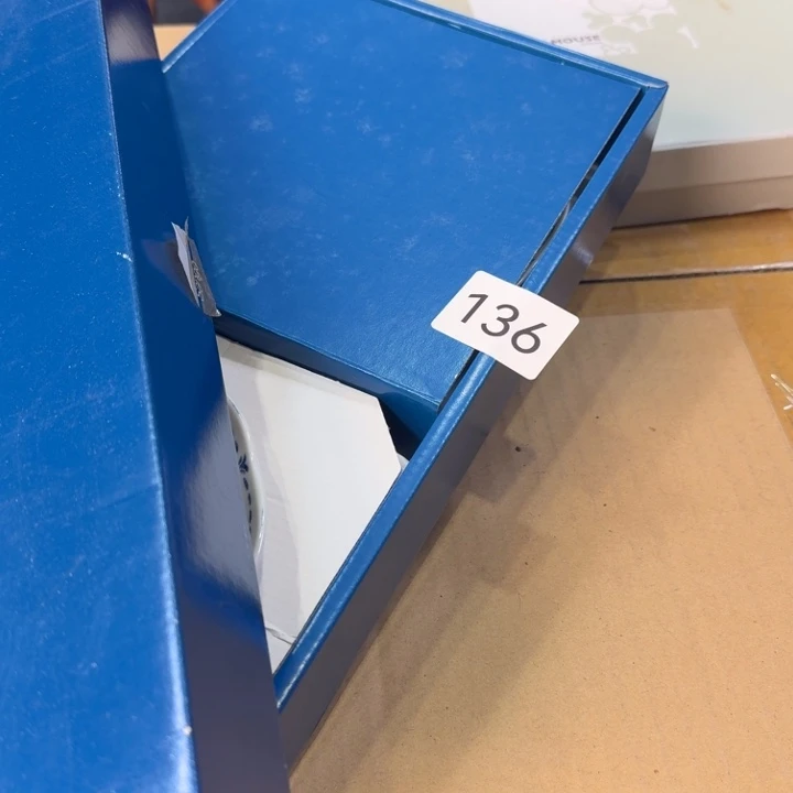 何***忧柒喜瓷器真好看 保真无假货很好看的盘子