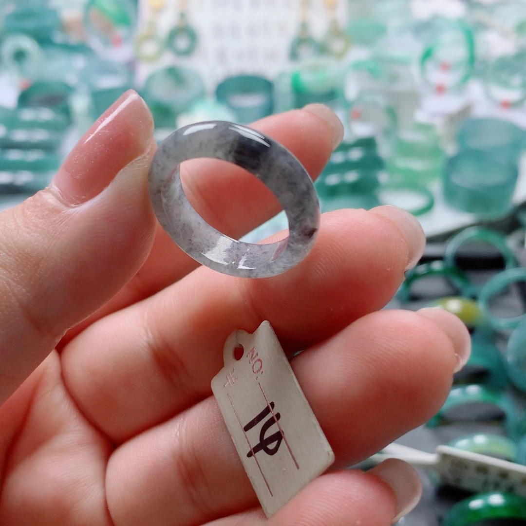 翡翠戒指未镶嵌戒指