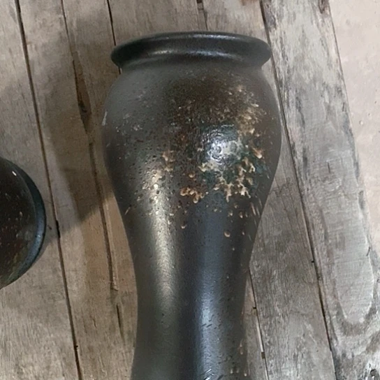 紫砂花盆口17高度41黑瑕疵