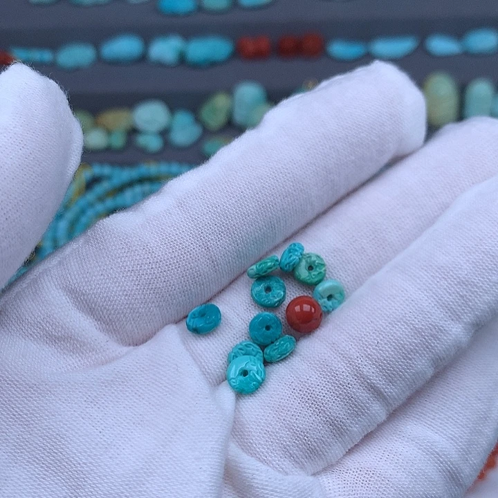 菏***艺南红玛瑙未镶嵌珠宝奇石