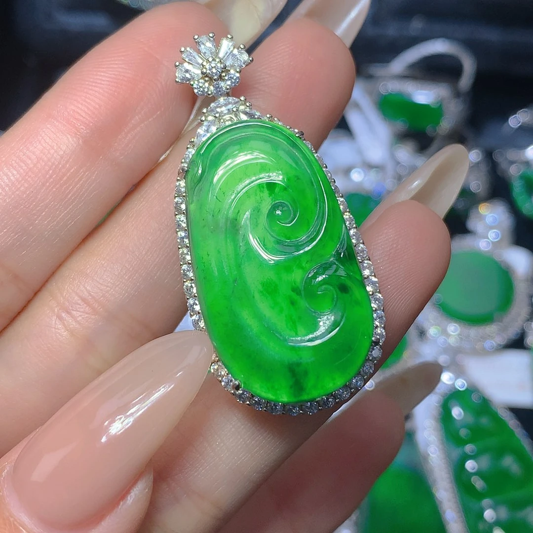 翡翠吊坠(不含链)银S925镶嵌翡翠