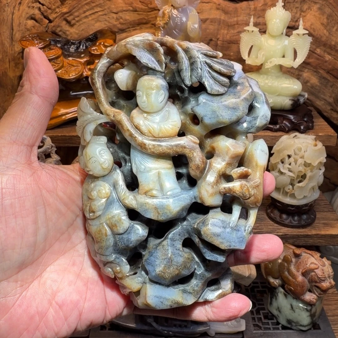 猫***界和田玉未镶嵌摆件