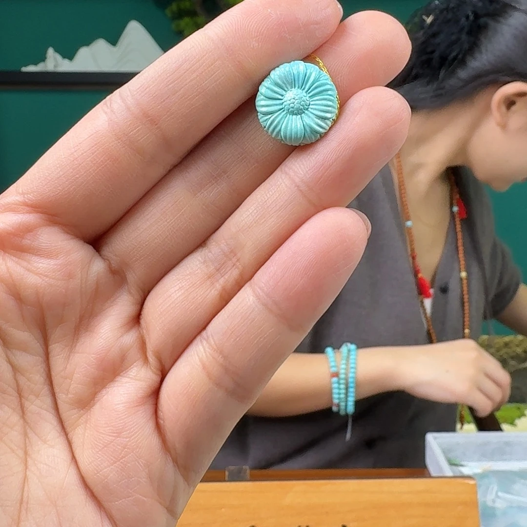 绿松石未镶嵌珠宝奇石