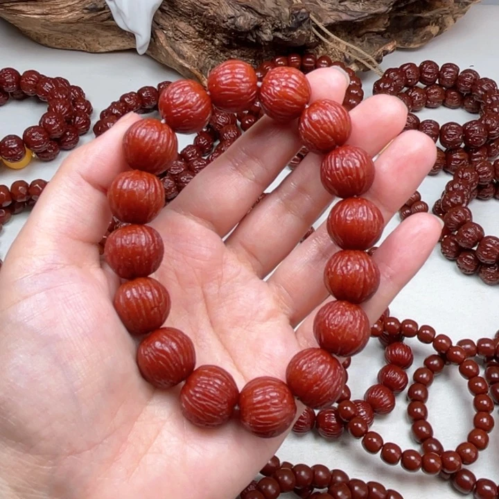 猴头核桃吊坠凤羽16