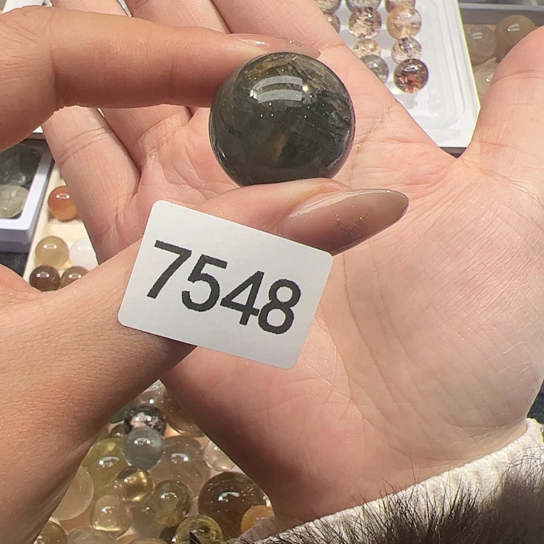 未镶嵌水晶大型摆件（非配饰）