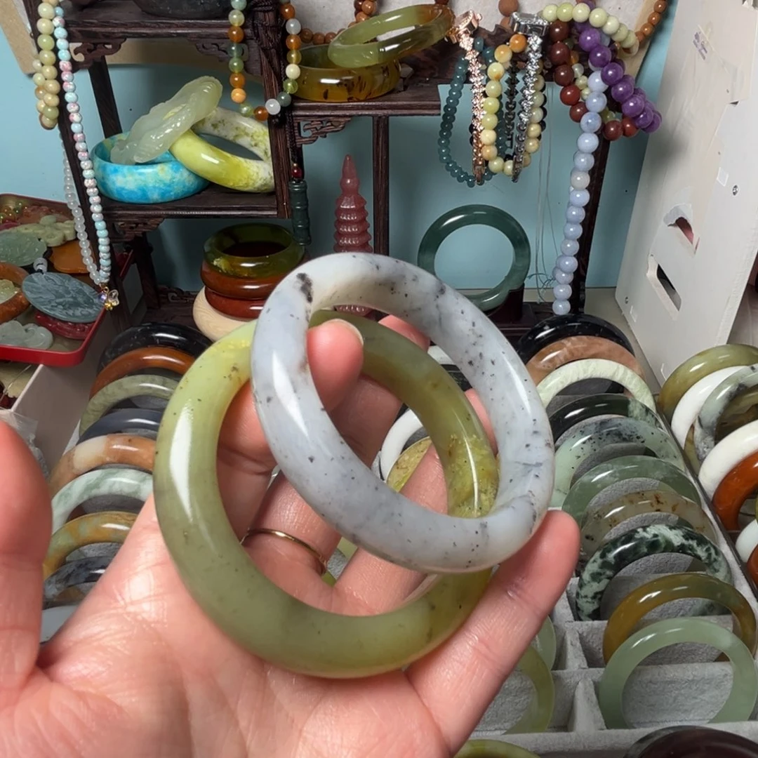 蛇纹石玉未镶嵌手镯55.4