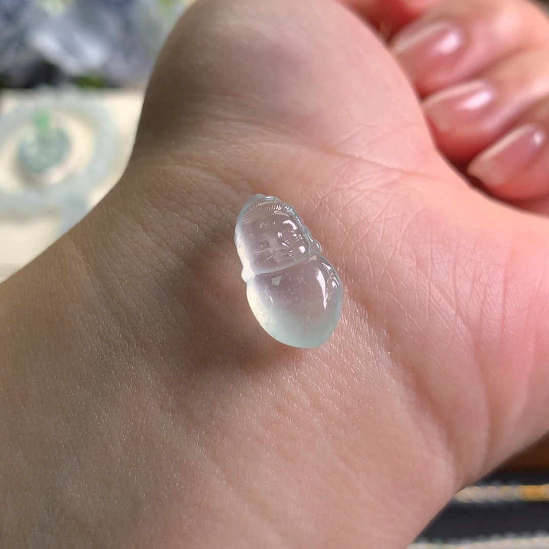 翡翠颈饰未镶嵌宝宝阿弥