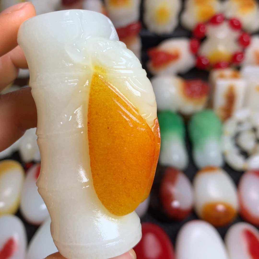 新疆戈壁石五彩石