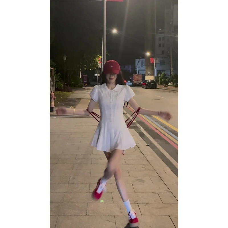 甜美减龄可爱翻领夏季新款时尚气质设计感连衣裙收腰显瘦修身短裙