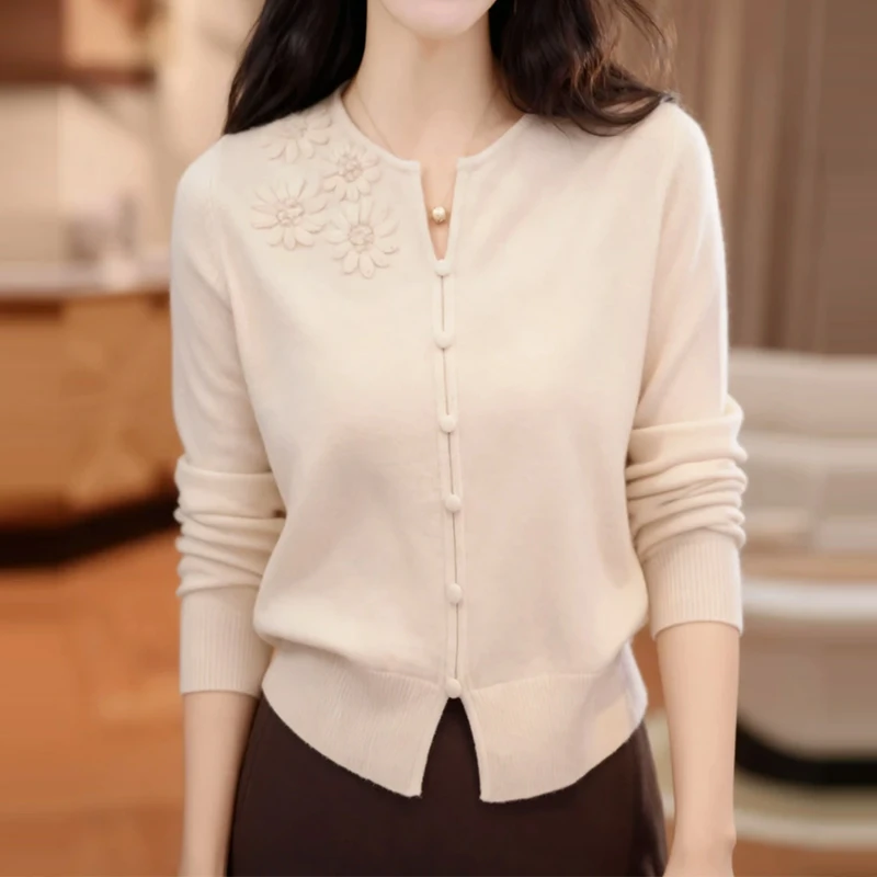 洋气减龄V领气质显瘦套头针织衫女2025秋季新款休闲简约长袖上衣