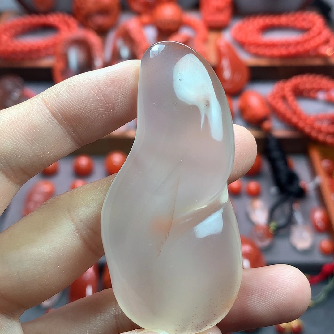 南红玛瑙1未镶嵌冰飘随行吊坠