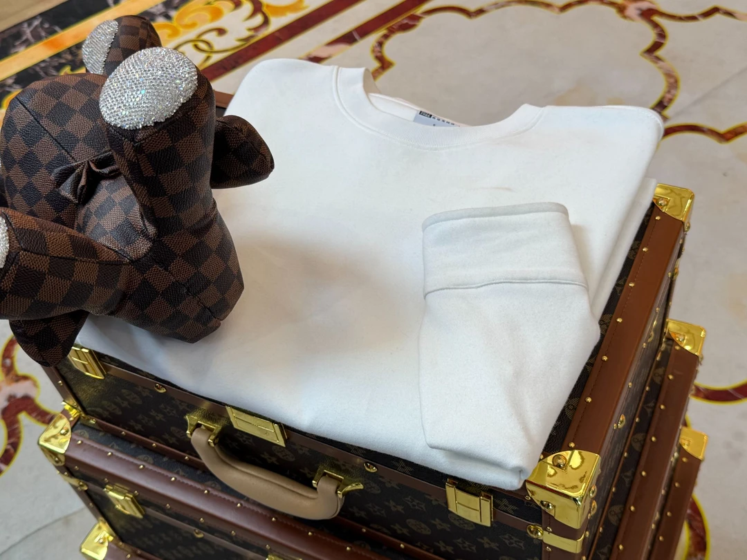 {Lord Yan }秋冬新款宽松圆领百搭显瘦潮牌情侣卫衣 84001