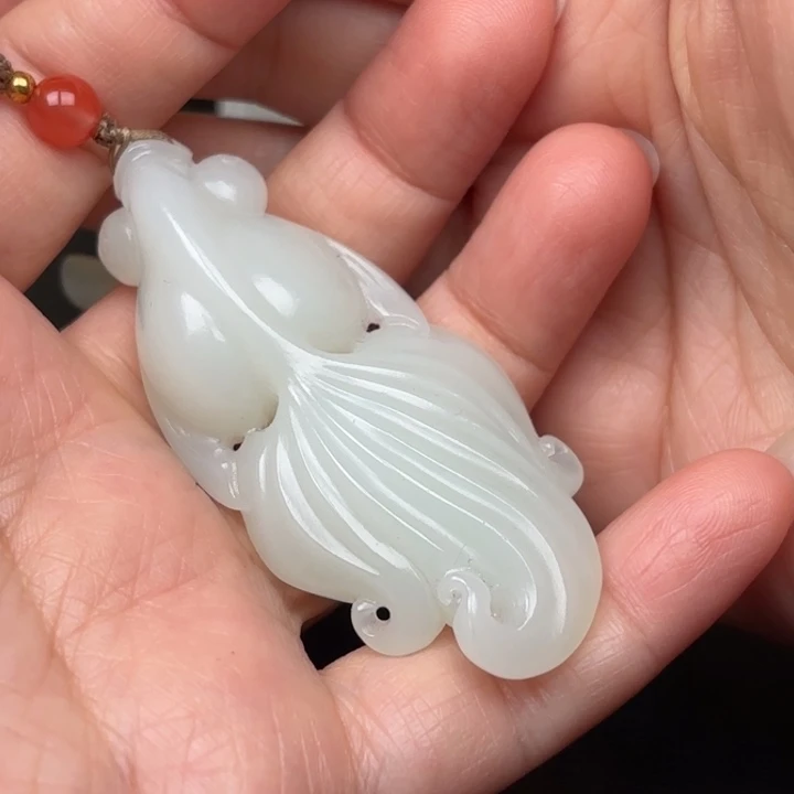 未镶嵌和田玉挂件吴*伯