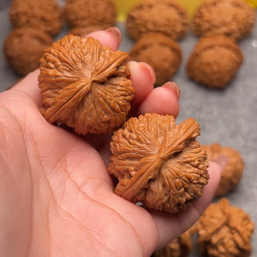 把件文玩核桃糖***?精品粗棱白狮子43全品