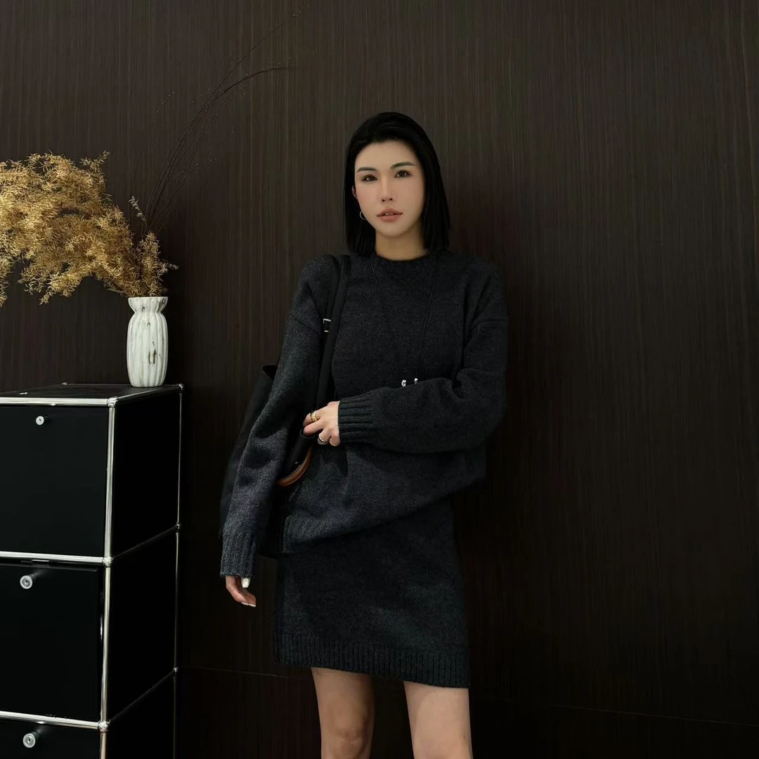 贾小姐私服-气质长袖百搭针织套装