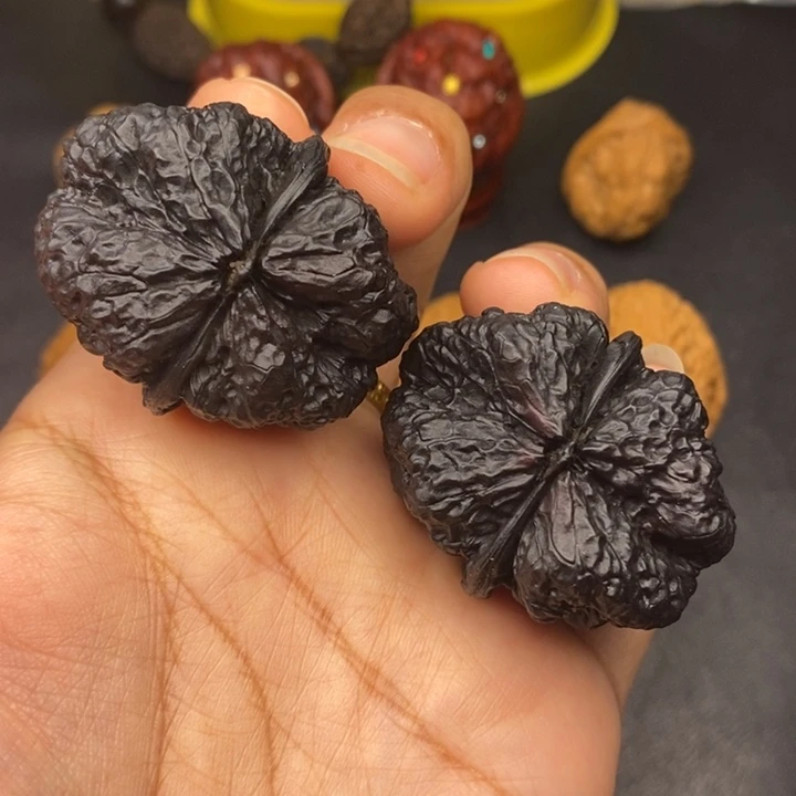 文玩核桃吊坠41尺蝴蝶蟾