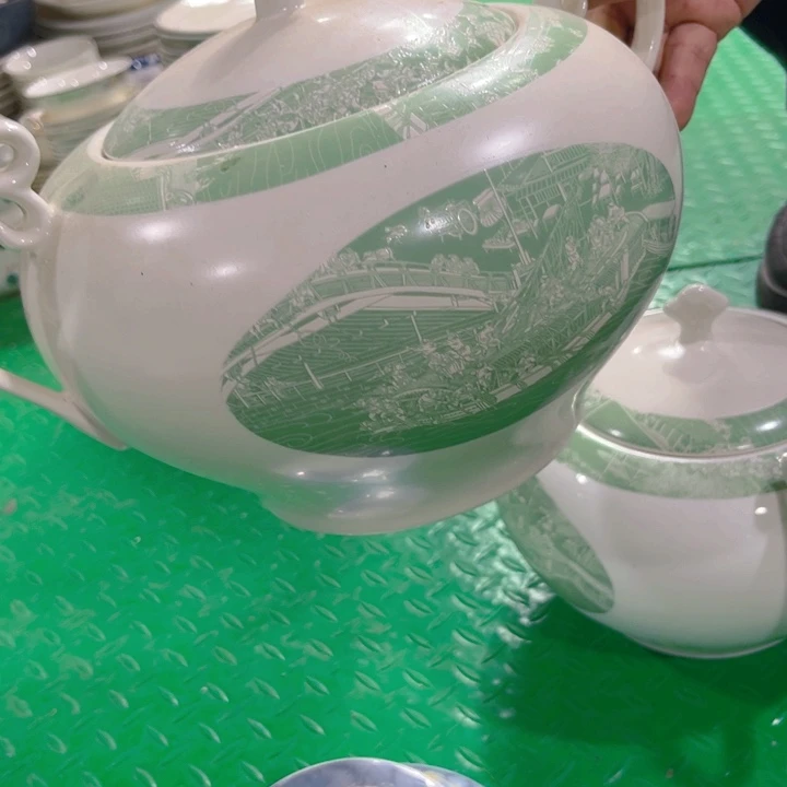 瓷片九寸汤锅一个微瑕