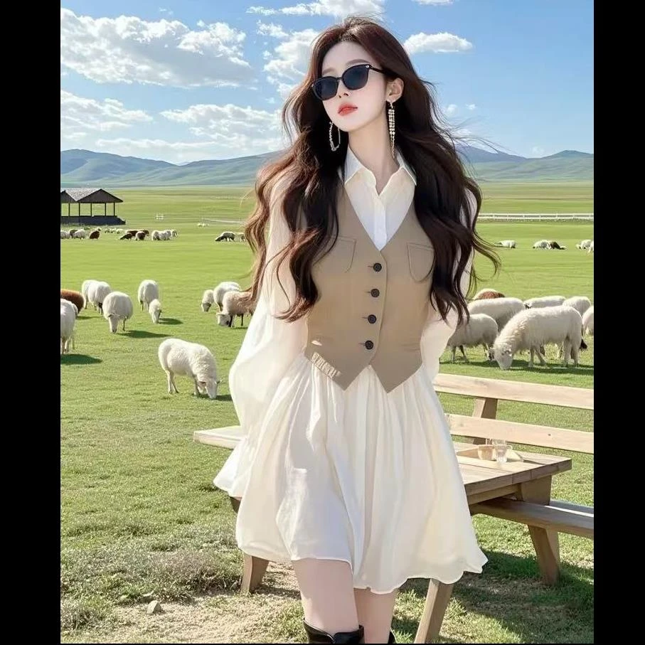 2025春装新款法式高级感漂亮独特气质海边度假白色连衣裙两件套女