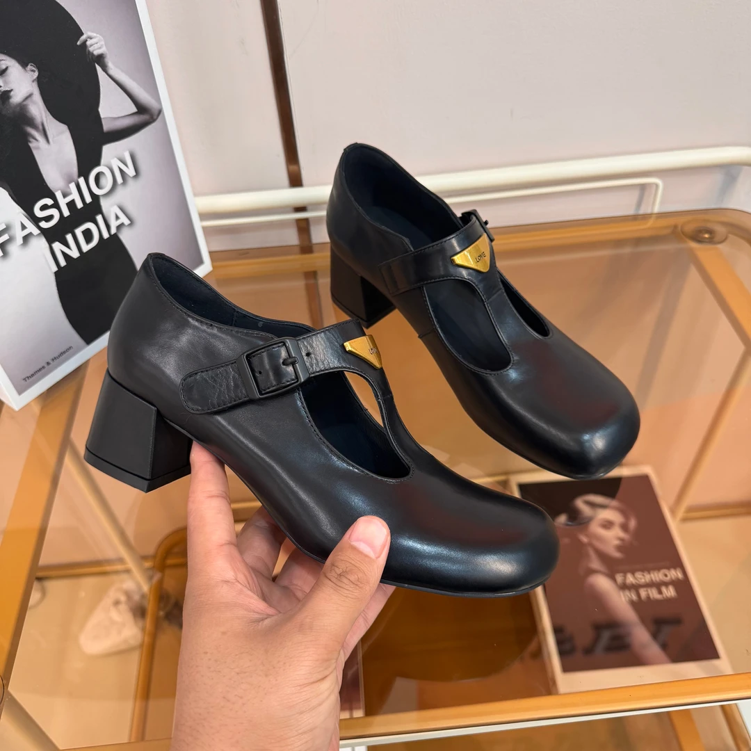 珞琳广货女鞋3CM/2025新款罗马假日气质百搭时尚单鞋25930