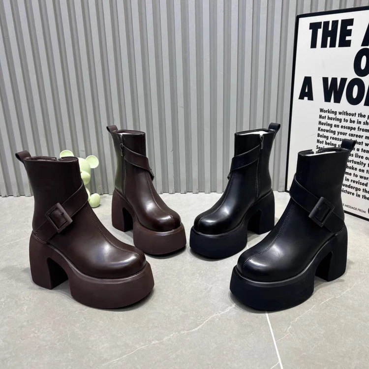 【退货补运费】粗跟超轻软底短靴防水台高跟时尚气质女靴XY