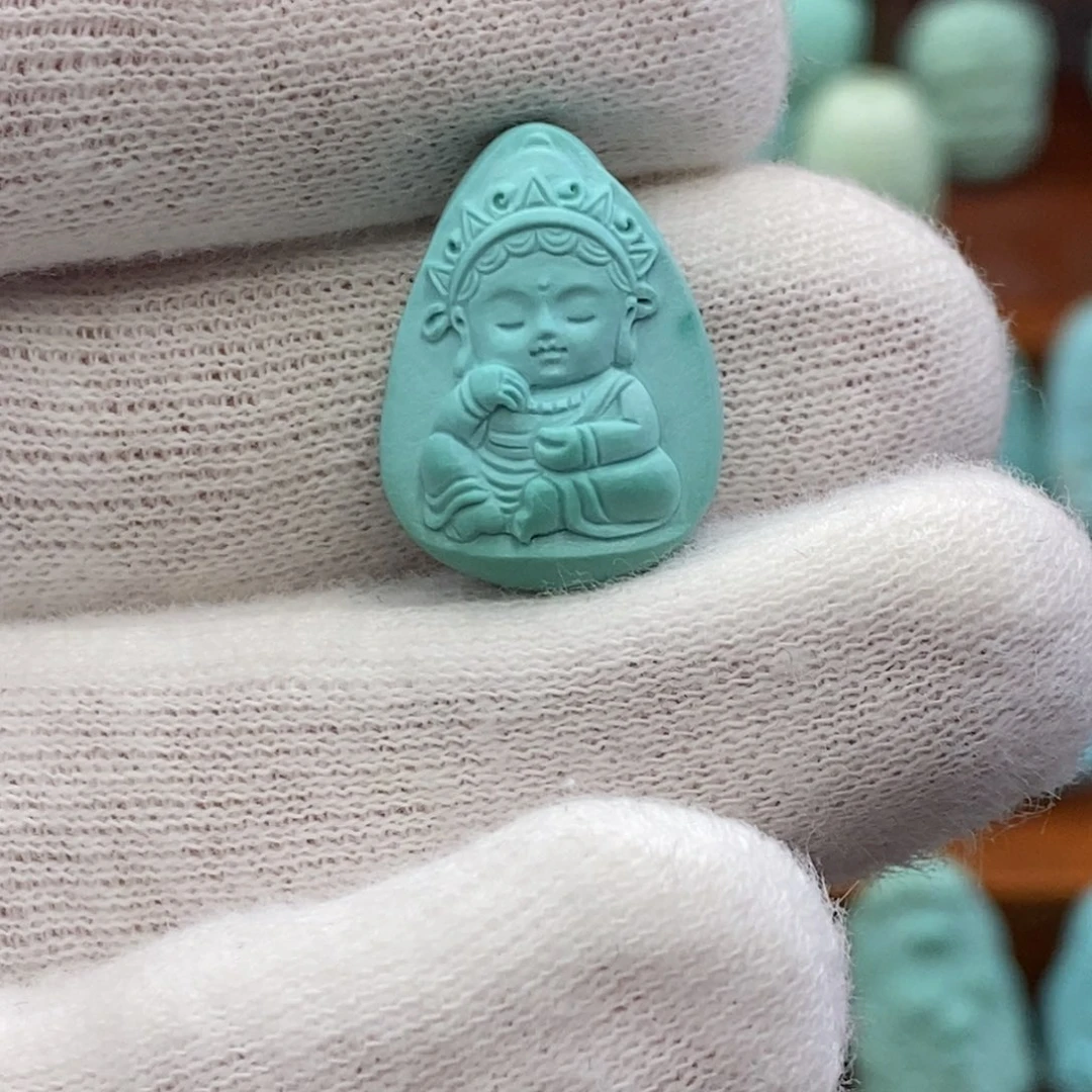 绿松石未镶嵌珠宝奇石