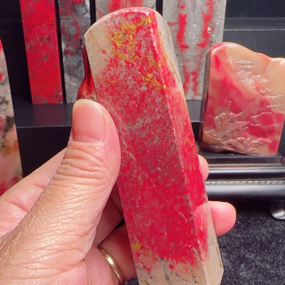 昌化石昌化鸡血石