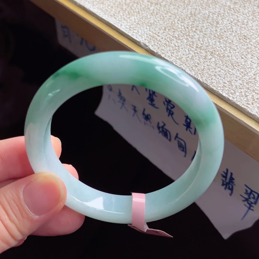 翡翠未镶嵌手镯手镯