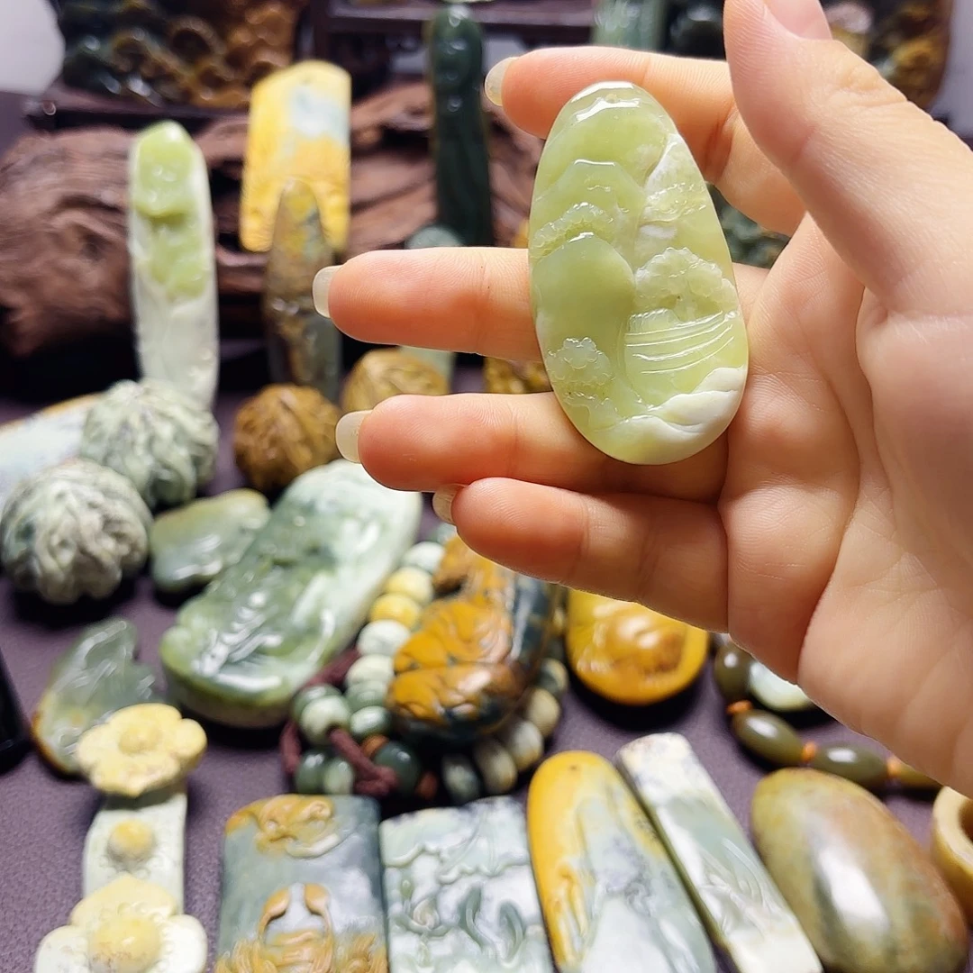 岫岩河磨玉（透闪石质玉）未镶嵌挂件