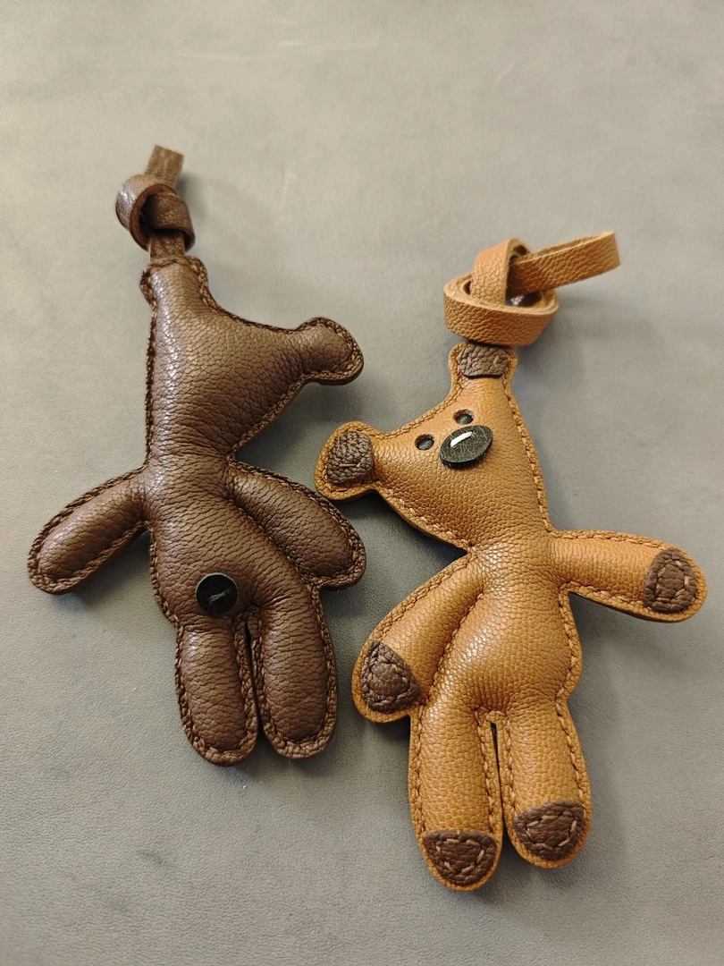 头层羊皮憨豆熊挂件植鞣皮ins风包包挂件情侣钥匙扣纯手工材料包