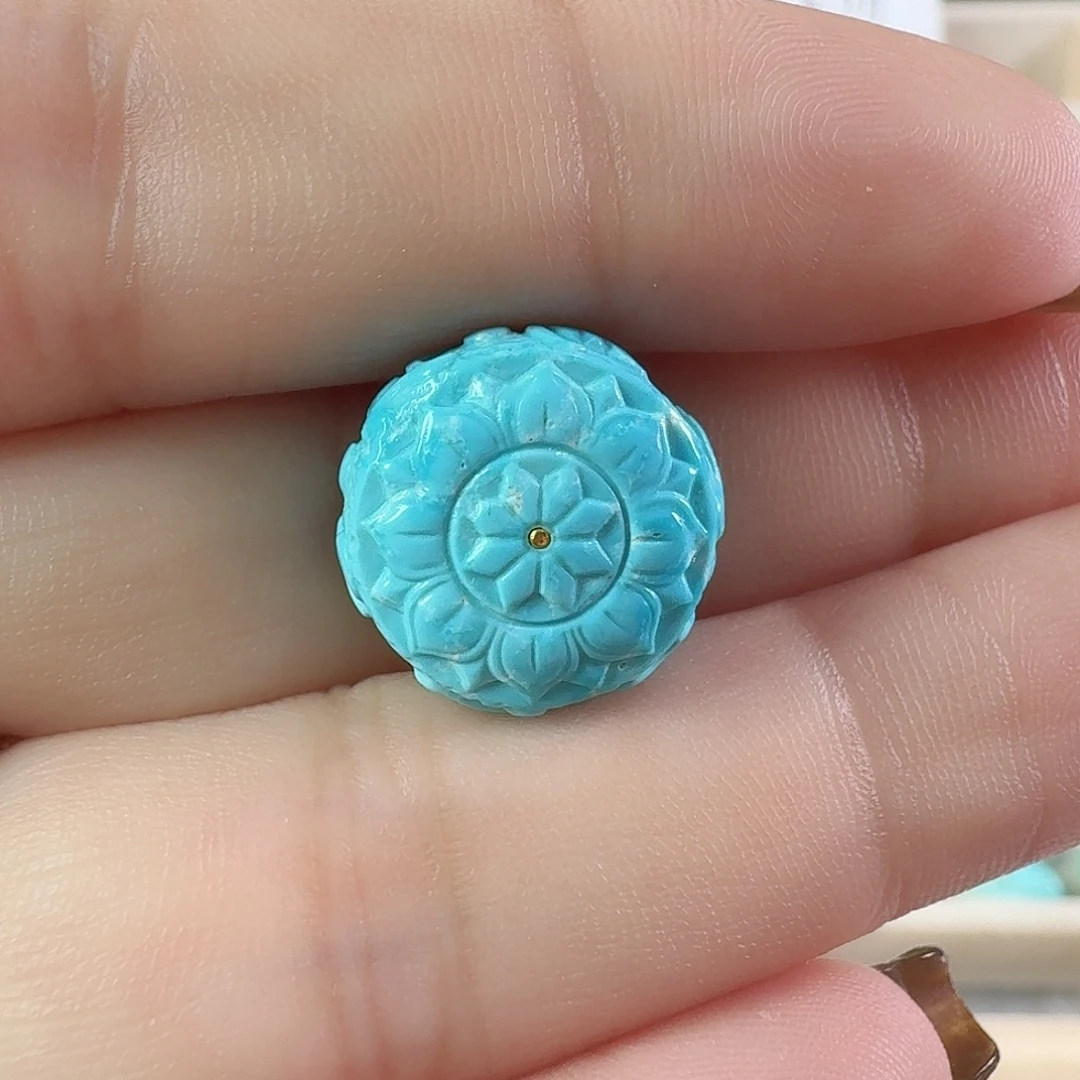 绿松石未镶嵌颈饰