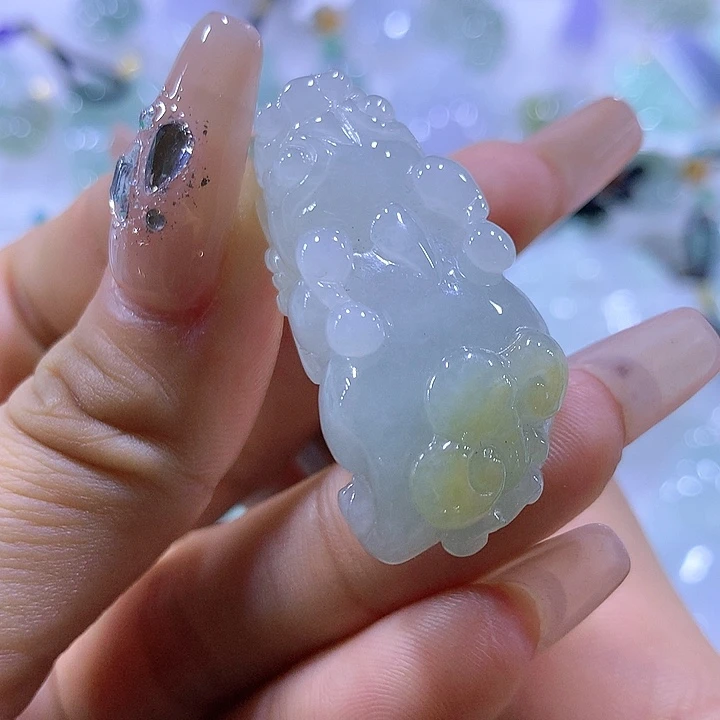 翡翠颈饰未镶嵌天然翡翠A货吊坠