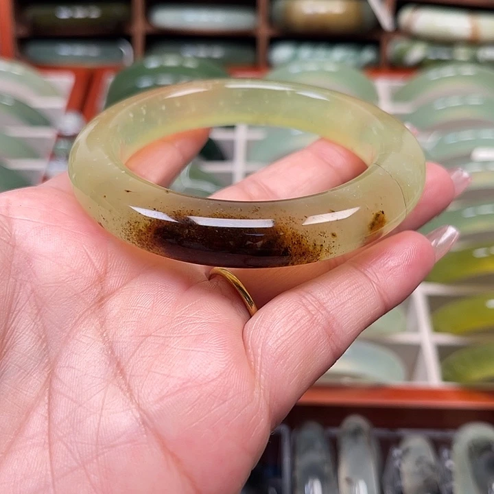 岫玉未镶嵌手镯岫玉