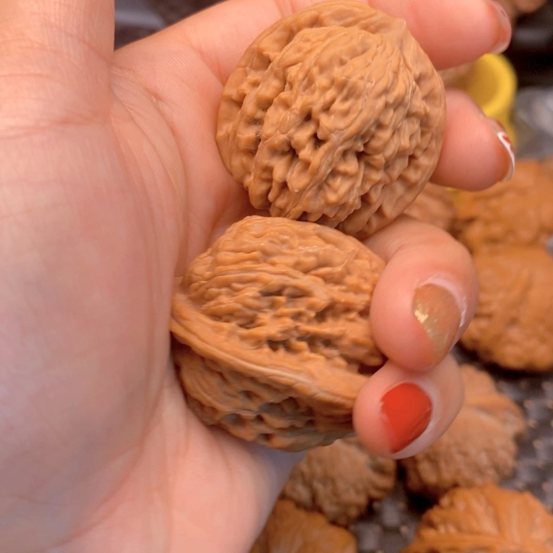 桃核吊坠天**人文玩核桃